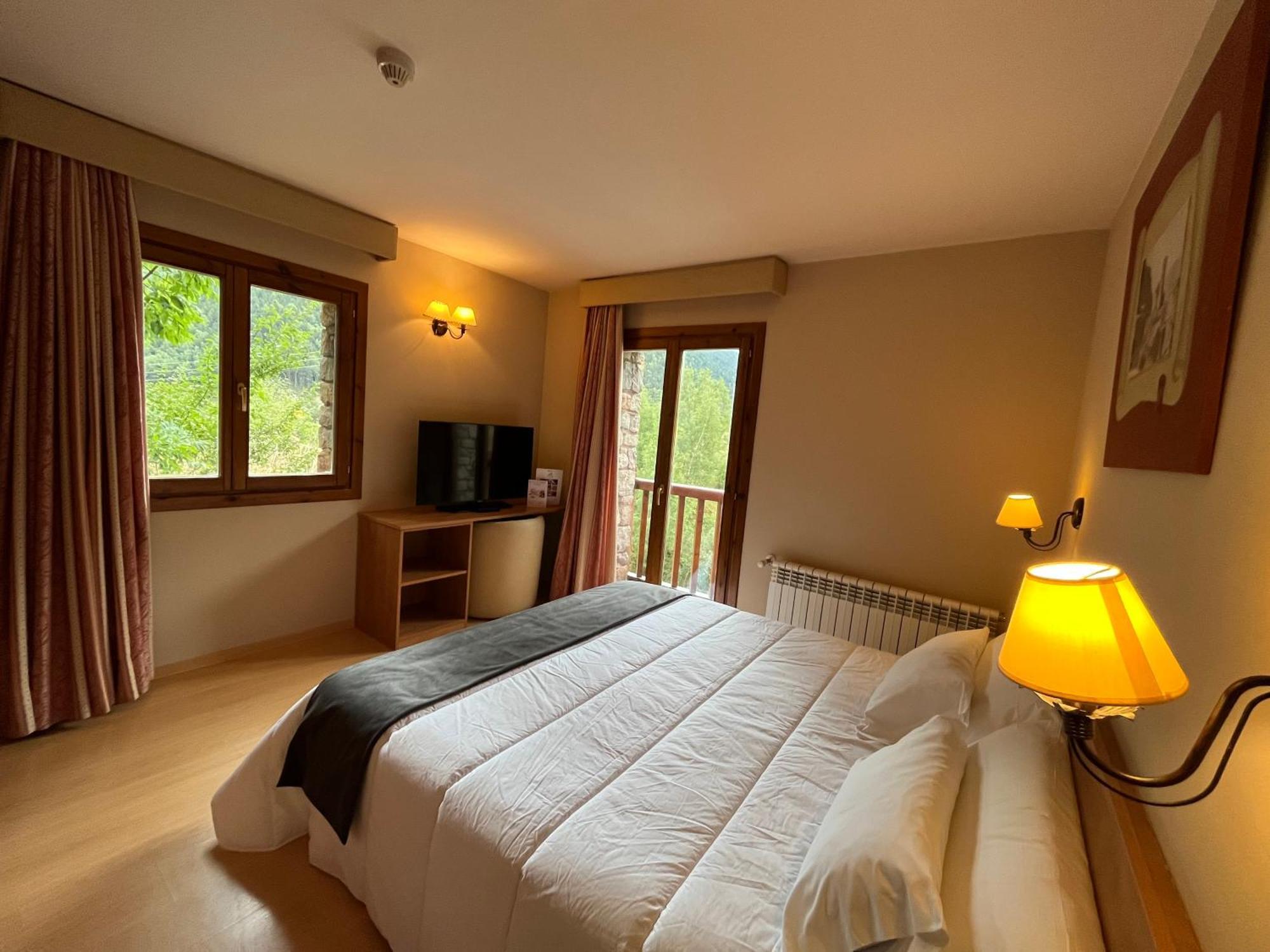 Wuau! Hotel Segle XX Ransol Exteriör bild
